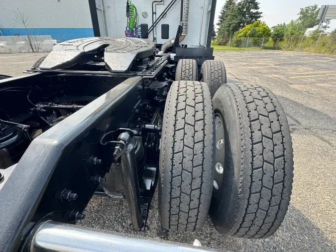 2022 Kenworth T680