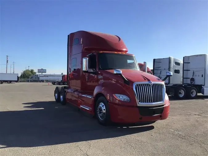 2021 INTERNATIONAL LT625