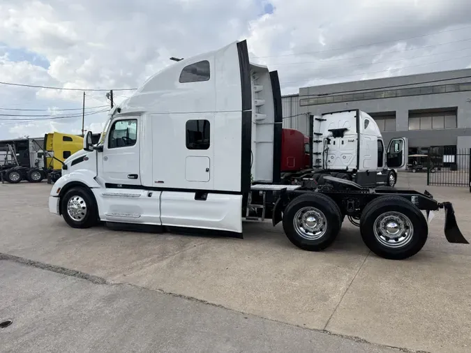 2024 Peterbilt 579