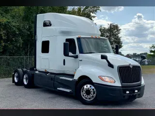 2021 INT LT625 6x4