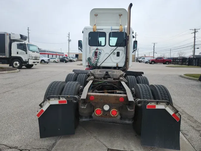 2014 FREIGHTLINER/MERCEDES CASCADIA 125