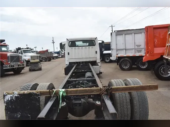 2017 FREIGHTLINER BUSINESS CLASS M2 106