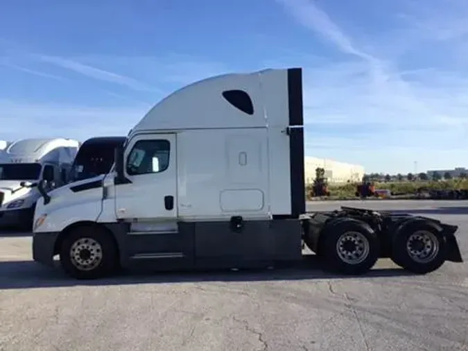 2020 Freightliner Cascadia