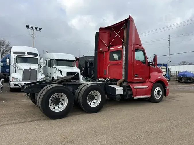 2015 KENWORTH T680