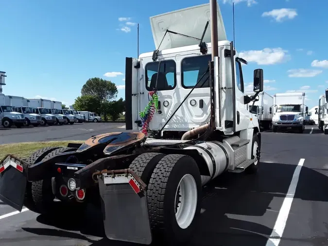 2020 FREIGHTLINER CASCADIA 125