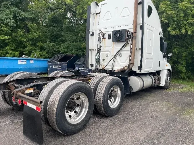 2013 FREIGHTLINER X12564ST