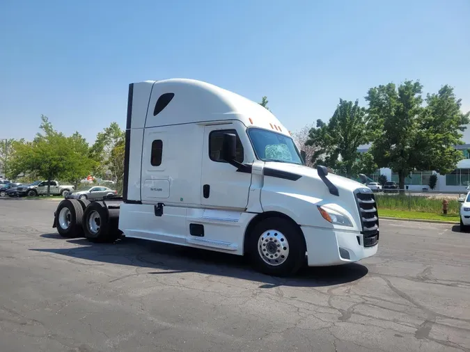 2023 Freightliner Cascadia