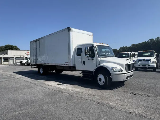 2021 Freightliner Business Class M2 106