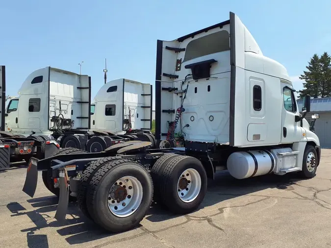 2020 FREIGHTLINER CASCADIA 125