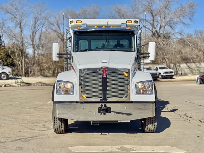 2025 KENWORTH T880S