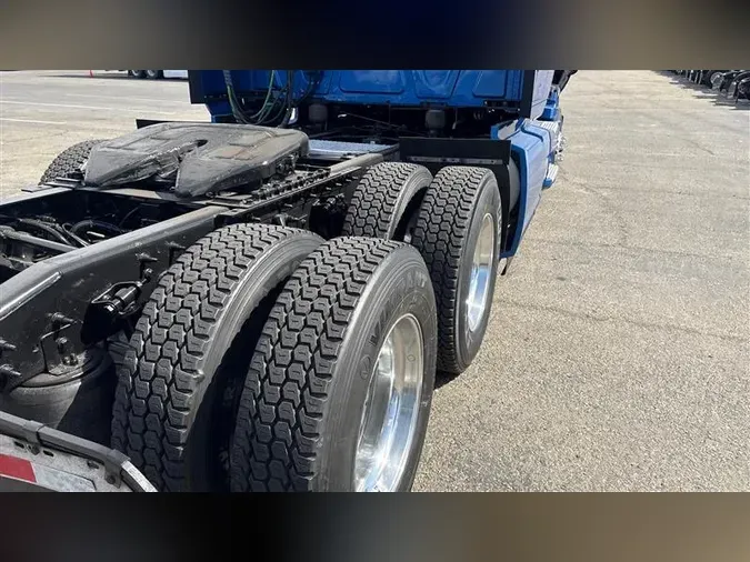 2020 INTERNATIONAL LT