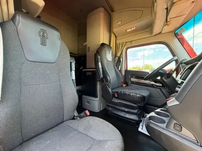 2023 KENWORTH T680eded7247555b70b2f0e0613036f304f4
