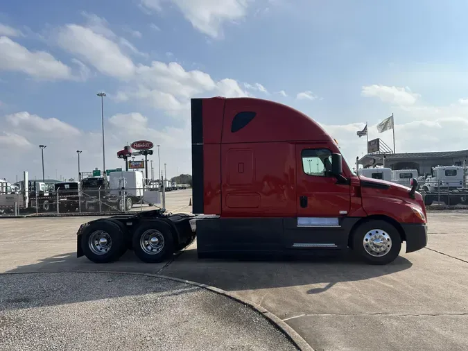 2021 Freightliner Cascadia