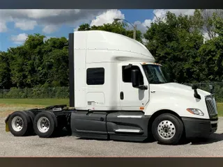 2022 INT LT625 6x4