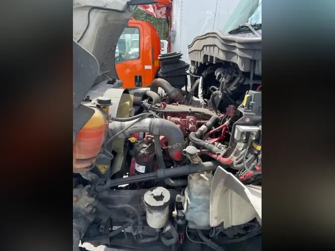 2019 NAVISTAR INTERNATIONAL 4300