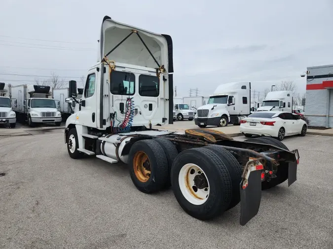 2017 FREIGHTLINER/MERCEDES CASCADIA 125