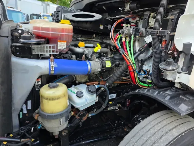 2019 FREIGHTLINER NEW CASCADIA 116