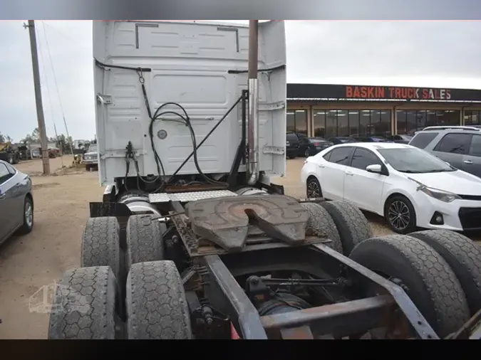 2012 VOLVO VNL64T730