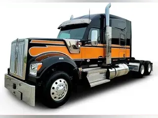 2023 Kenworth W990
