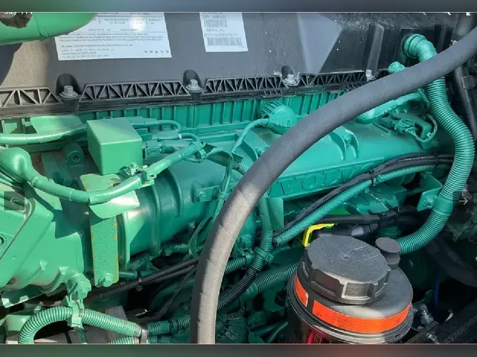 2025 VOLVO VNL64T860edff9d4603c37c48153b94f50736069b