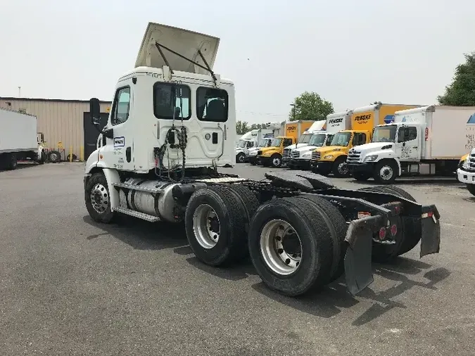 2016 Freightliner X11364ST