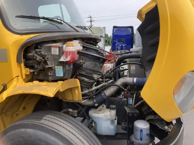 2020 Freightliner Business Class M2 106