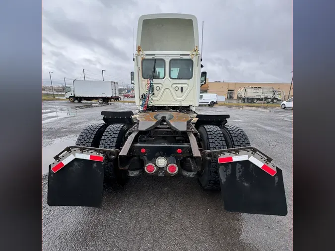 2018 FREIGHTLINER/MERCEDES CASCADIA 113