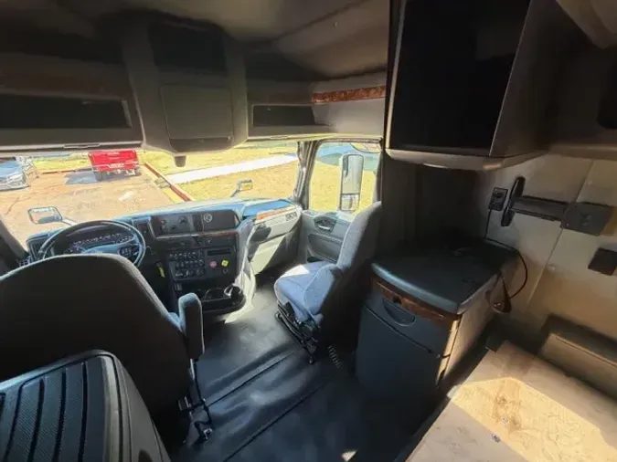 2021 INTERNATIONAL LT625