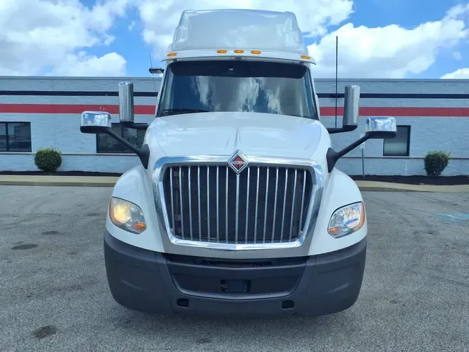 2019 NAVISTAR INTERNATIONAL LT625 SLPR CAB