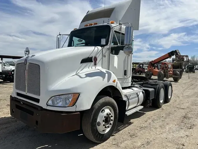 2012 KENWORTH T440ee02c191f2db76973a0e8f382e55a0c2