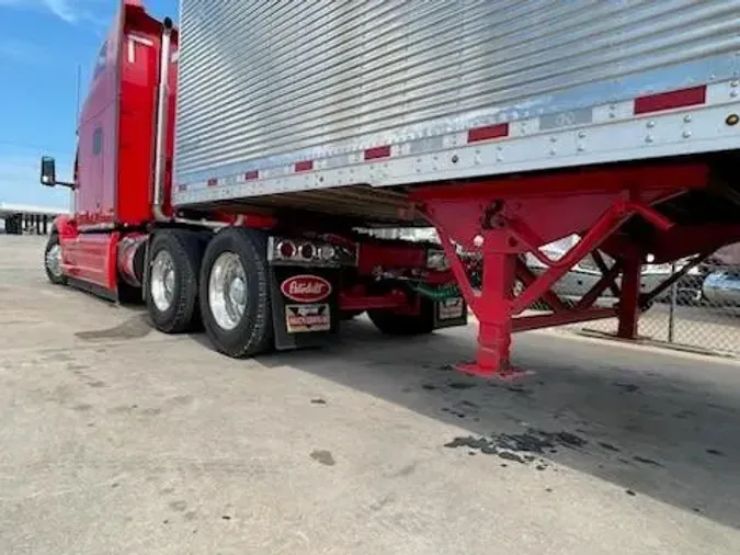 2026 Peterbilt 579