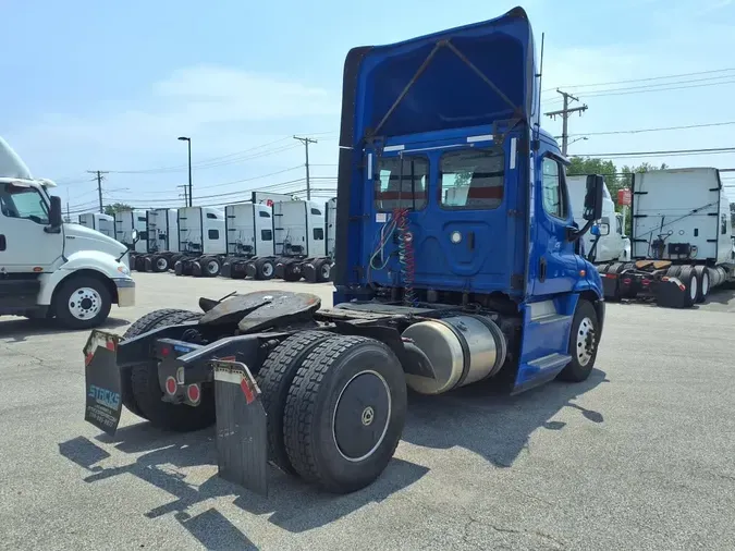 2020 FREIGHTLINER/MERCEDES CASCADIA 113ee04b2f549c070b888fe508a34a3ba35