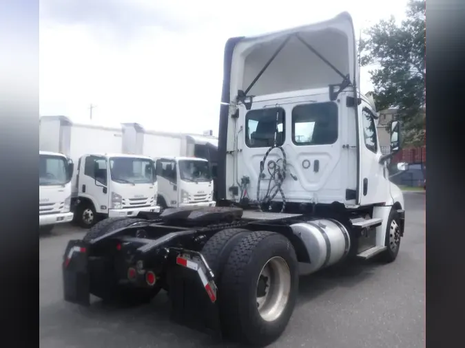 2019 FREIGHTLINER NEW CASCADIA 126