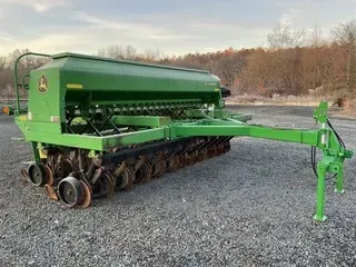 2004 John Deere 1590