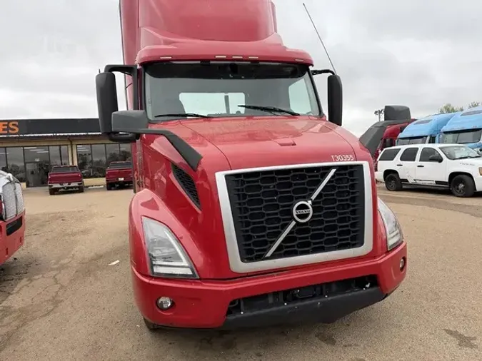 2021 VOLVO VNR64T300ee0763c0b6b3aa12ca63f33cb32aebf0