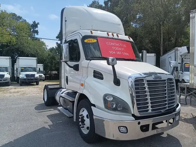 2017 FREIGHTLINER CASCADIA 113