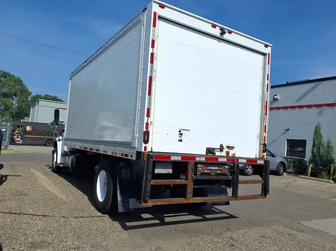 2019 FREIGHTLINER M2 106