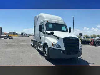 2023 Freightliner Cascadia 126