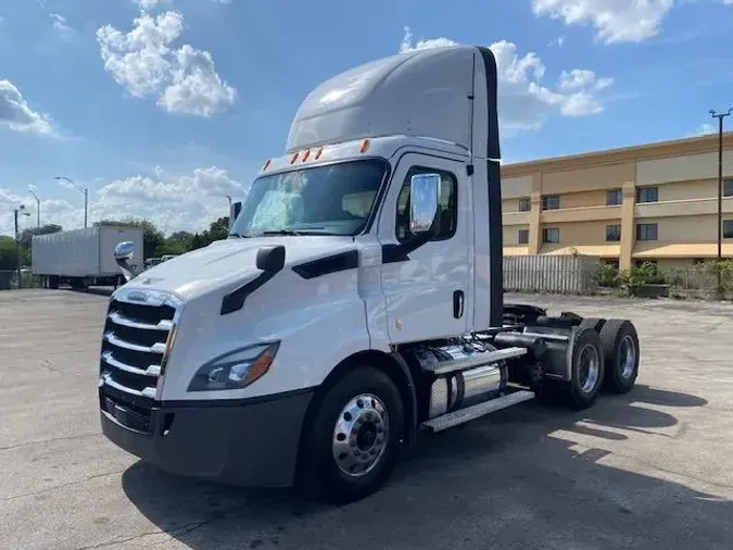 2020 Freightliner Cascadia