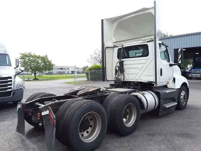 2020 NAVISTAR INTERNATIONAL LT625 DAYCAB T/A