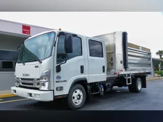 2024 Isuzu NPR-HD