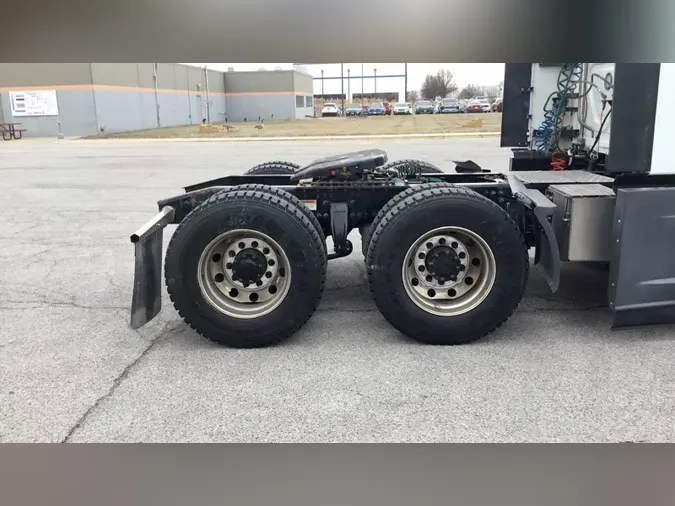 2022 Freightliner Cascadia 126