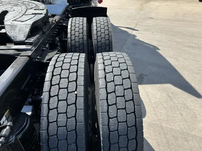 2021 Peterbilt 567