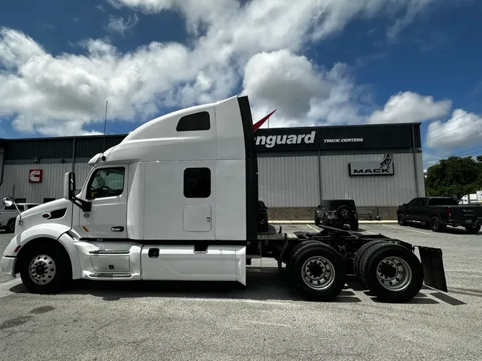 2020 Peterbilt 579