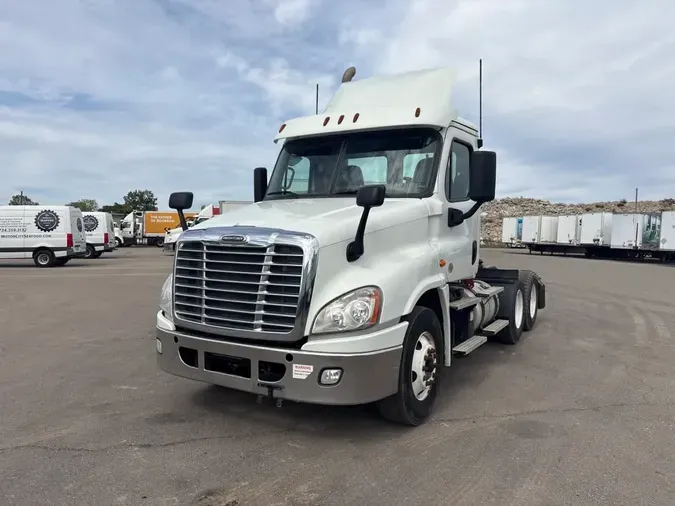 2020 FREIGHTLINER/MERCEDES CASCADIA 125ee1a85d22e887d14a0fb114a9b50dd4a