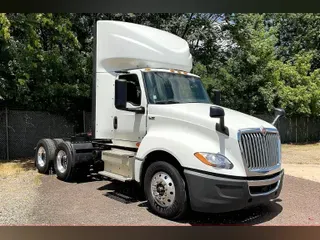 2020 INT LT625 6x4