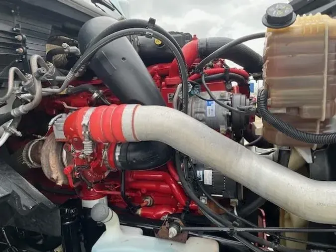 2021 International LT625