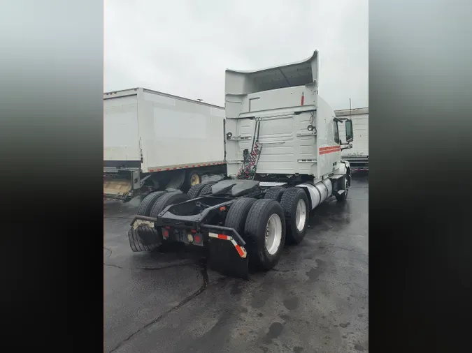 2017 VOLVO VNL64TRACTOR