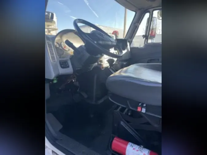 2019 NAVISTAR INTERNATIONAL 4300 SBA