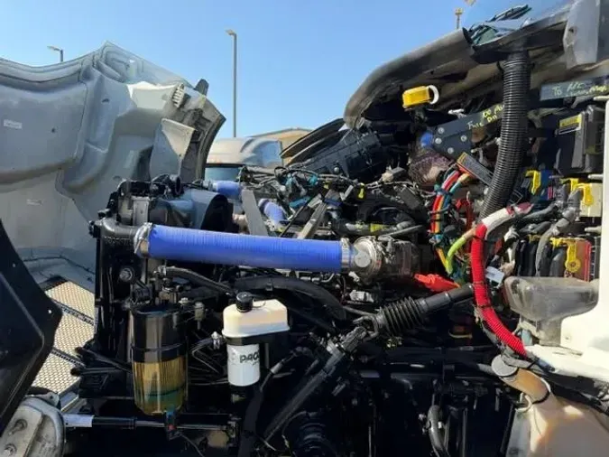 2023 Peterbilt 548ee1e66843d0df9f75e689a21d86c40ad